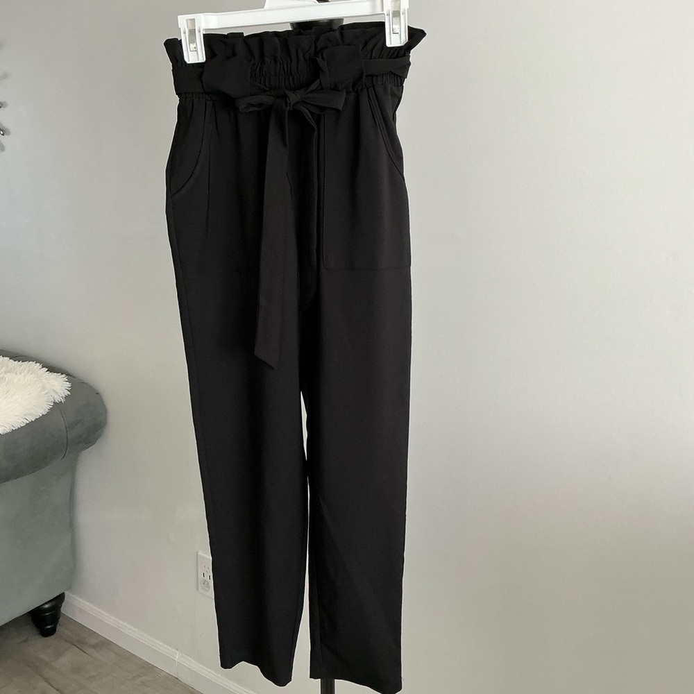 Freeprance Womens Black Paper Bag Waist Pants Size Small NWT